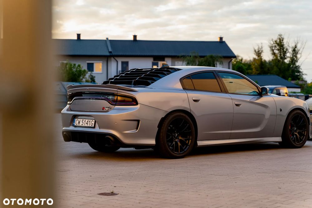 Dodge Charger - 7