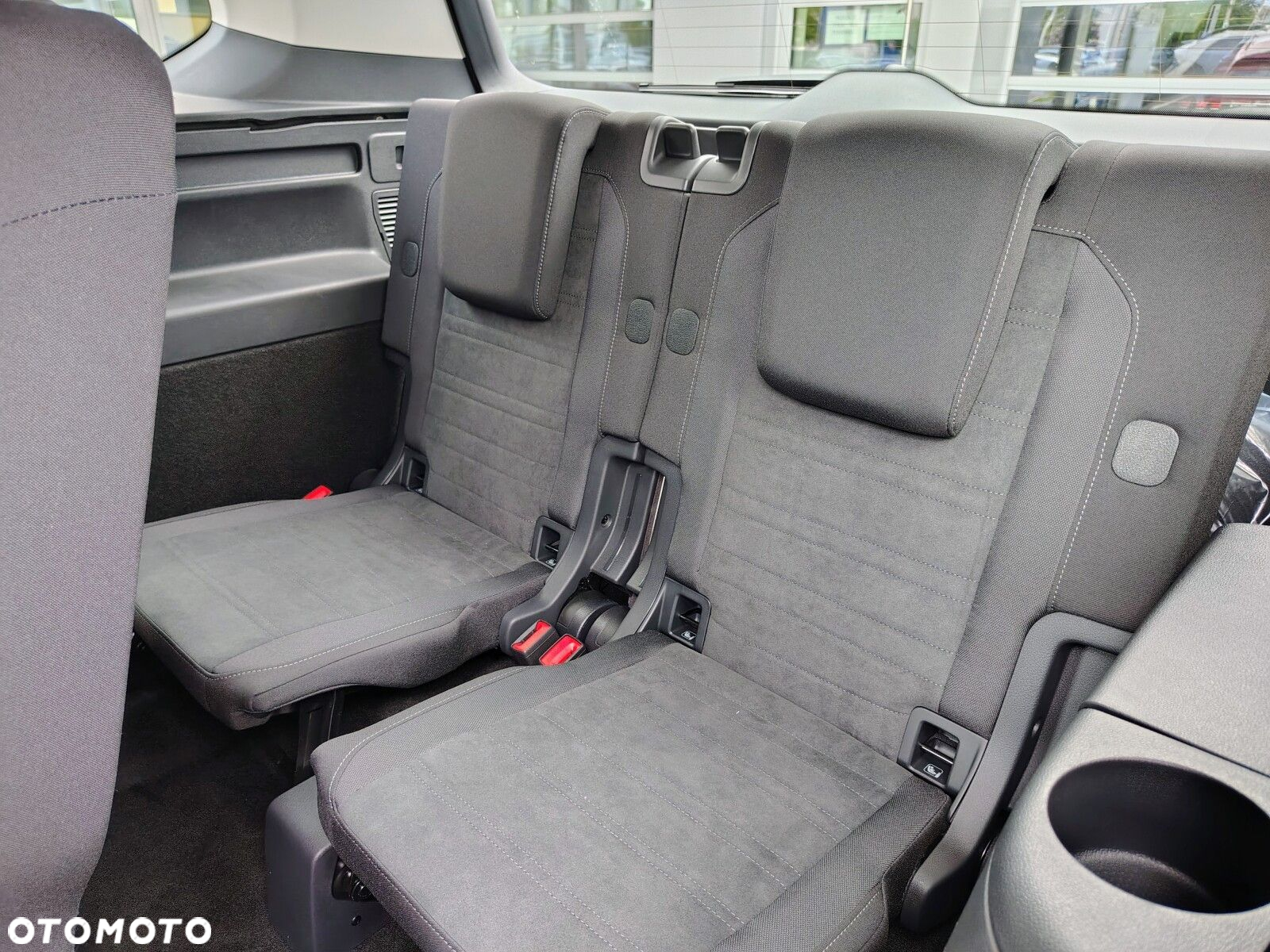 Volkswagen Touran - 23
