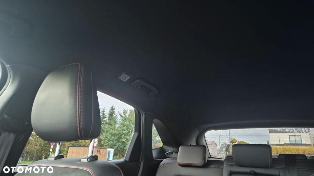 Ford Kuga 2.5P PHEV FWD ST-Line - 33