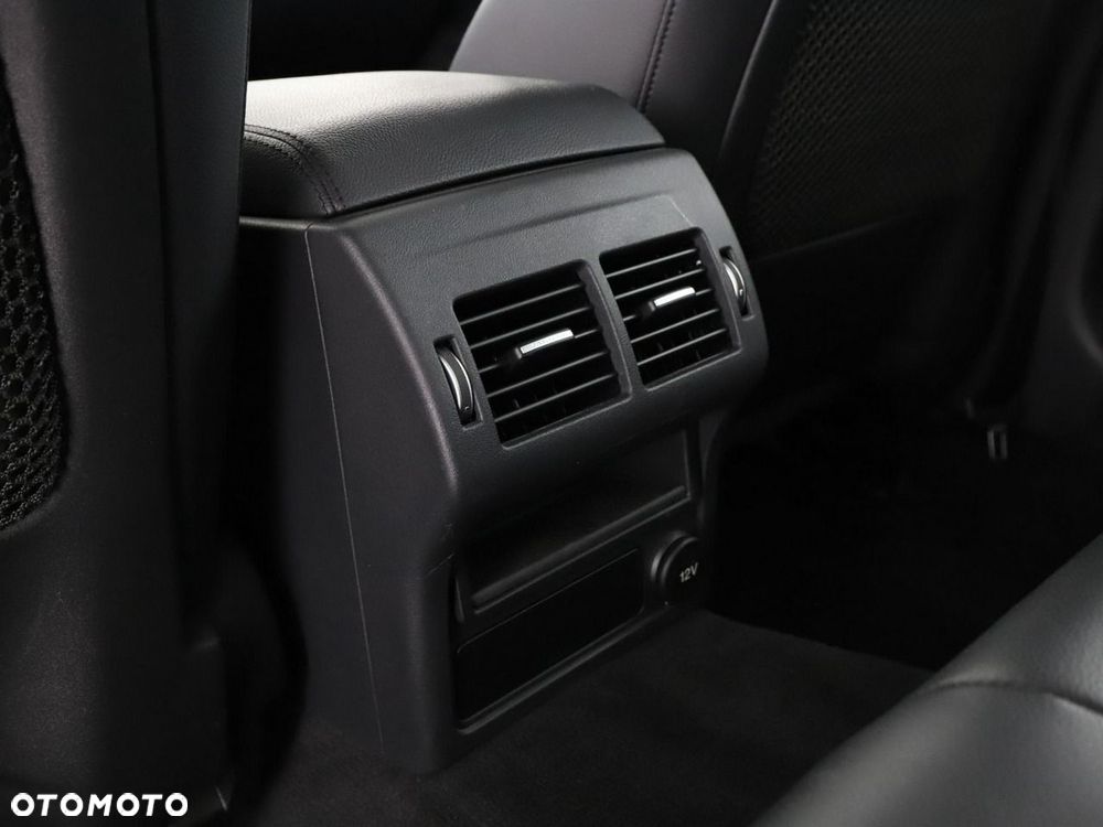 Jaguar XF E-Performance Prestige - 40