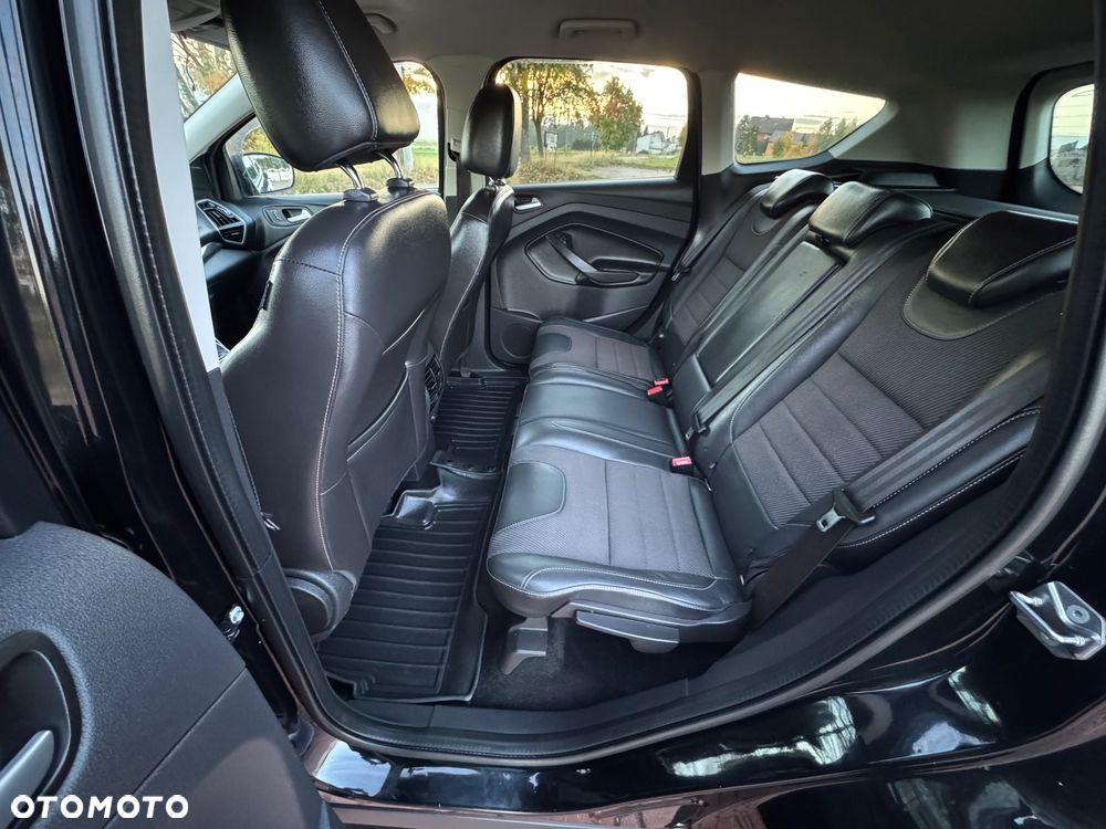 Ford Kuga - 13