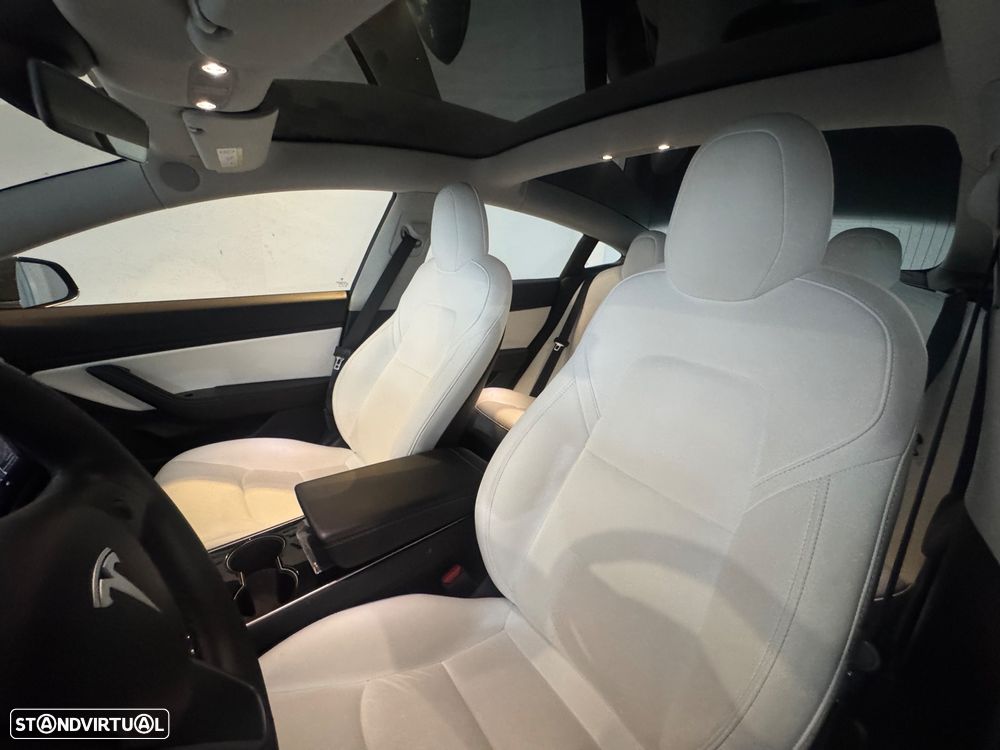 Tesla Model 3 Long-Range Dual Motor AWD - 18