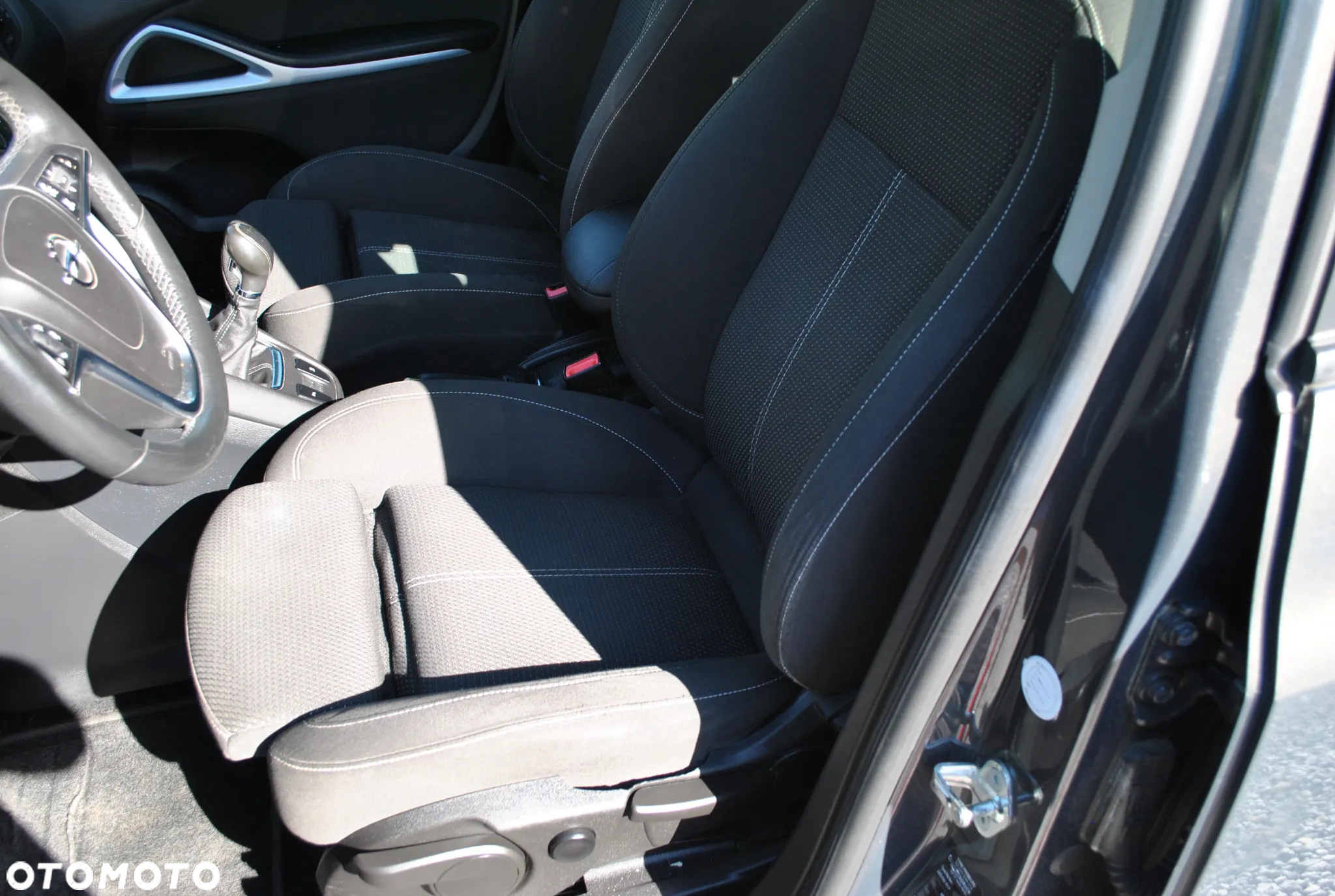 Opel Zafira 1.4 Turbo Business Edition - 18