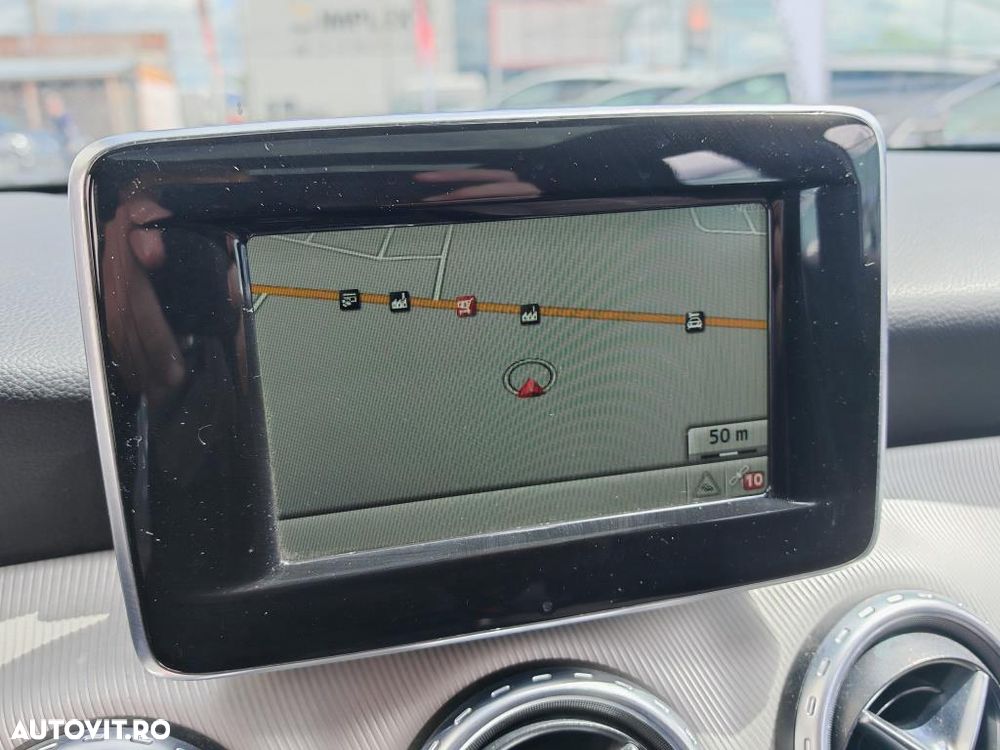 Mercedes-Benz GLA 200 d 4Matic 7G-DCT Activity Edition - 17