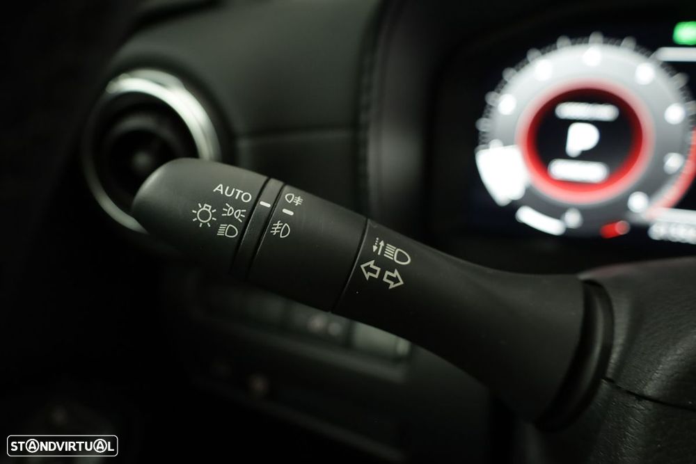 Nissan Juke 1.0 DIG-T N-Connecta DCT - 17