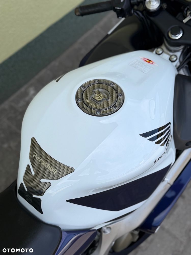 Honda CBR - 17