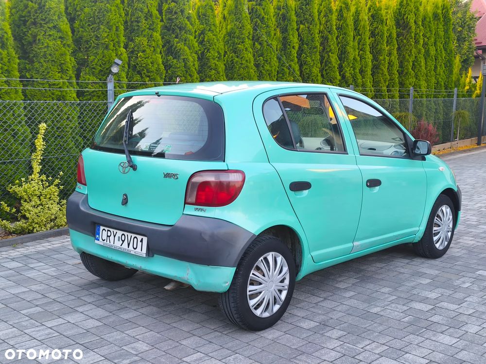 Toyota Yaris 1.0 Base - 8