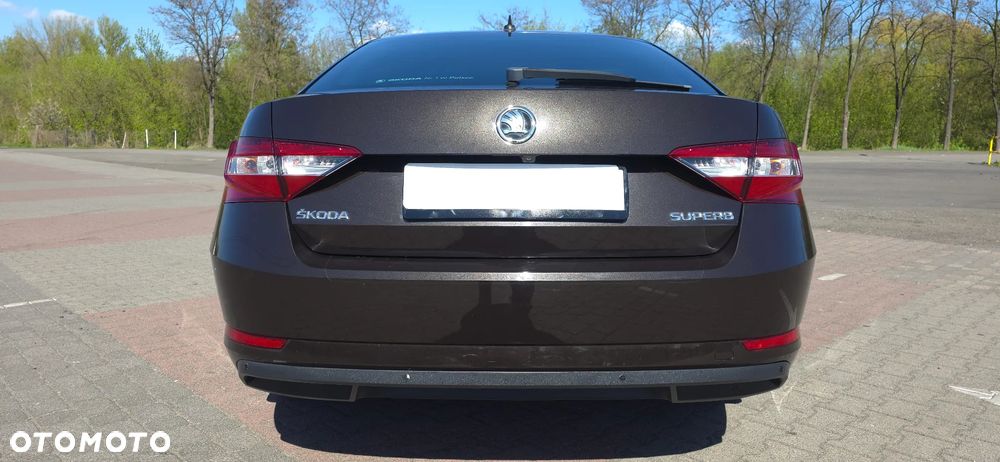 Skoda Superb 2.0 TSI Sportline DSG - 5