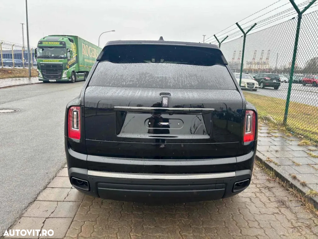 Rolls-Royce Cullinan - 3