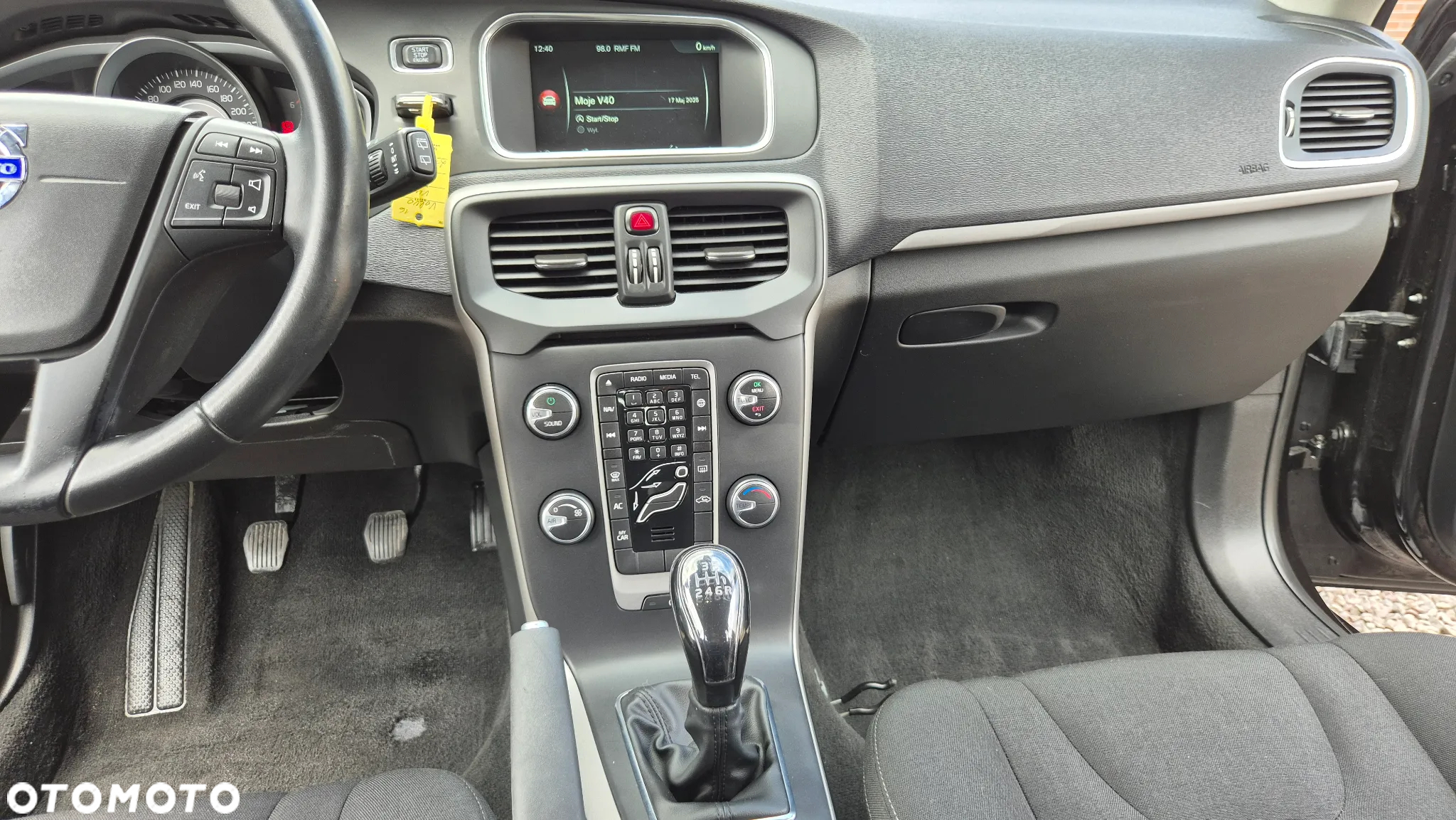 Volvo V40 D2 - 19