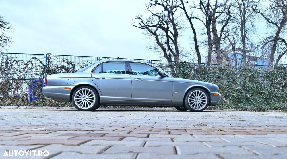 Jaguar XJ XJ6 2.7 Twin Turbo Diesel Executive - 1