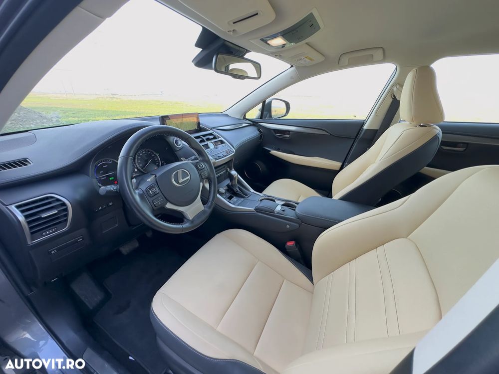 Lexus Seria NX 300h AWD Executive Plus - 12