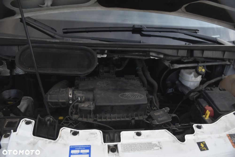 Ford Transit - 12