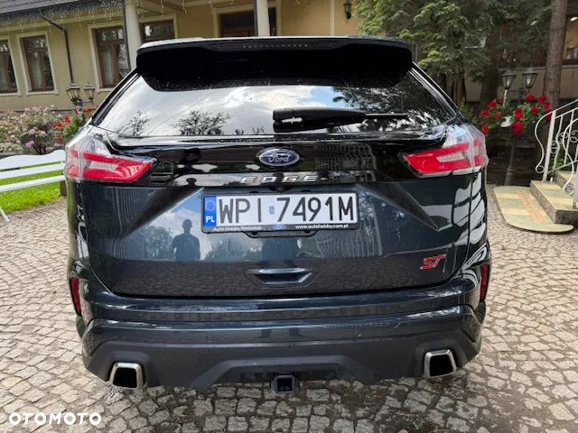 Ford Edge - 4