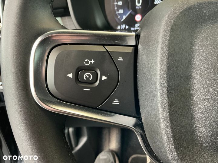 Volvo XC 40 T5 Recharge DKG Plus Dark - 9