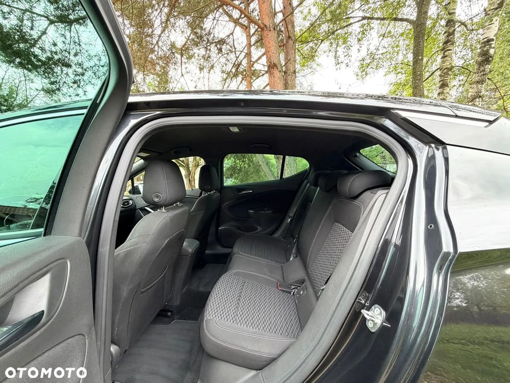 Opel Astra 1.4 Turbo Dynamic - 21