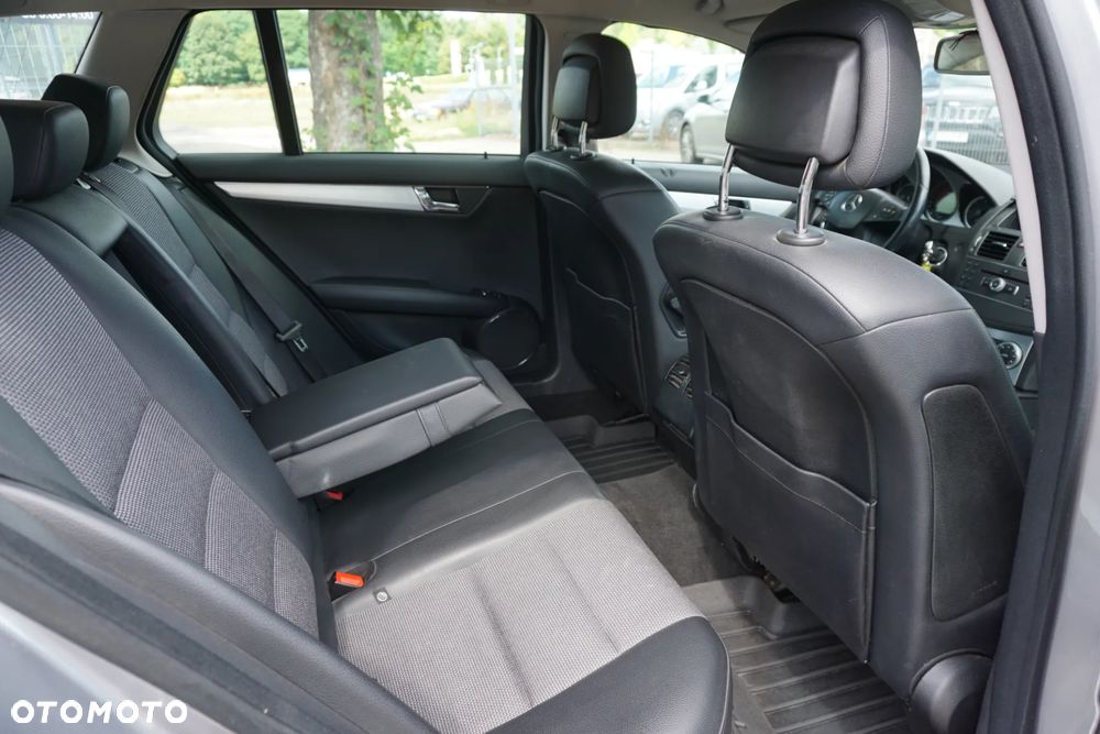 Mercedes-Benz Klasa C 200 CDI DPF (BlueEFFICIENCY) Avantgarde - 10