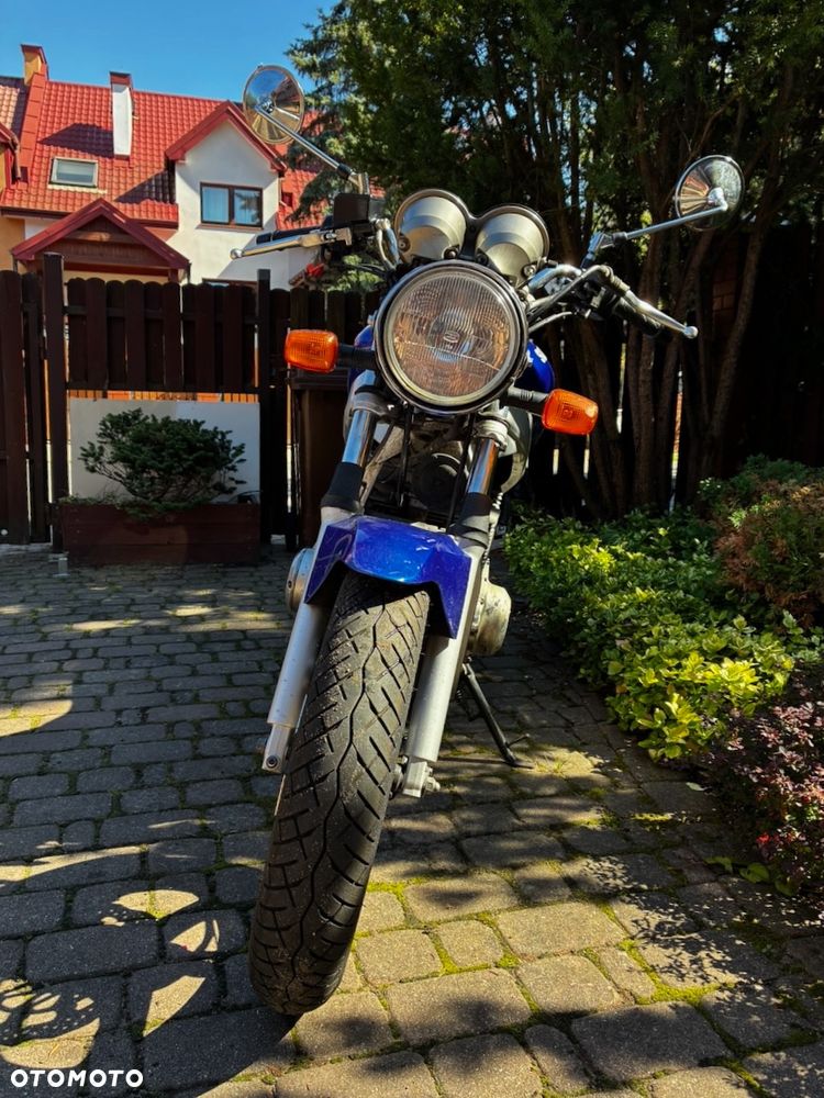 Suzuki GS - 3