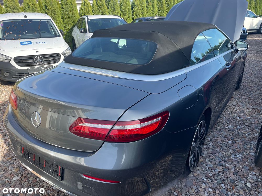 Mercedes-Benz Klasa E ver-300-kabriolet-amg - 3