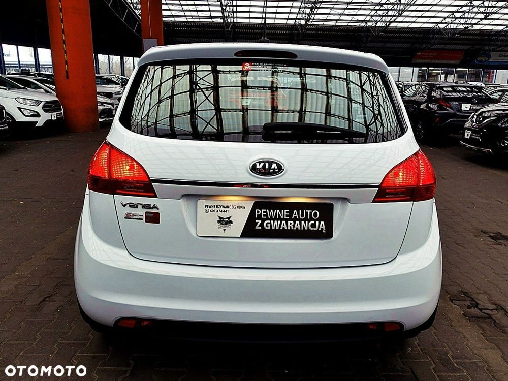 Kia Venga - 28