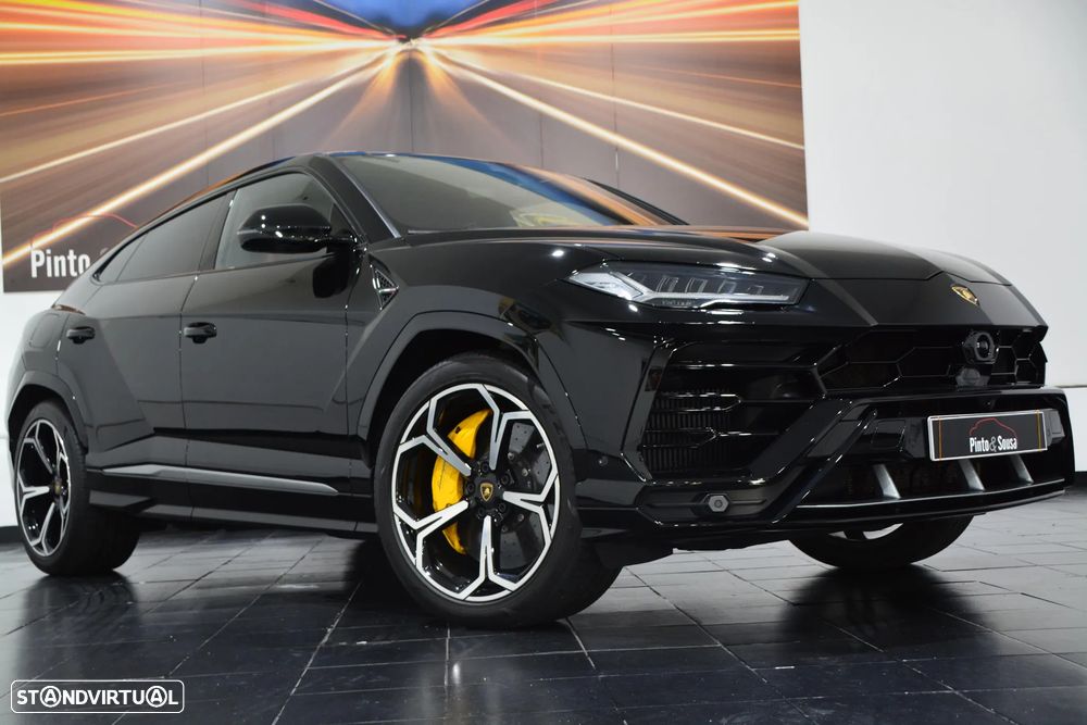 Lamborghini Urus 4.0 V8 - 12