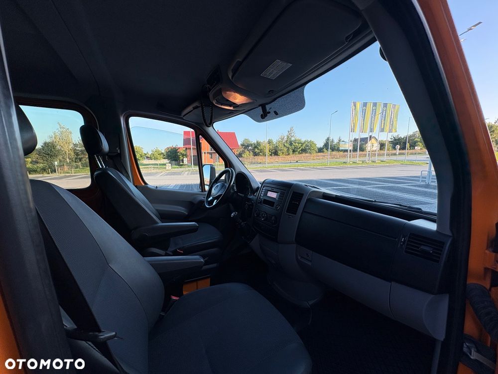 Mercedes-Benz Sprinter - 29