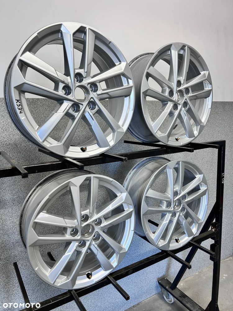 4 FELGI ALU. AUDI A3, S3 8Y0, VW T-ROC 17'' E6,5J  ET43 - 14