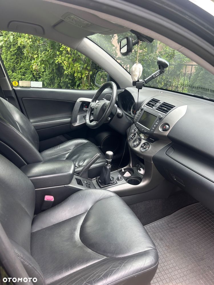 Toyota RAV4 2.2 D-CAT X Platinium NAVI - 11