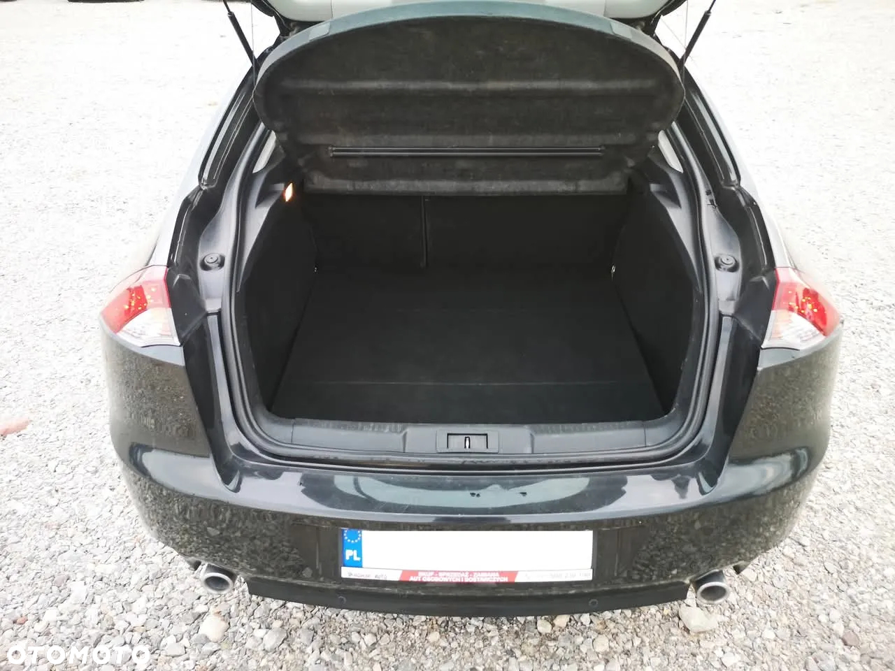 Renault Laguna 2.0 dCi FAP GT - 15