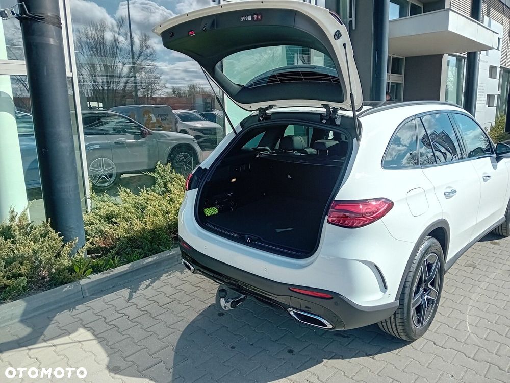 Mercedes-Benz GLC - 11