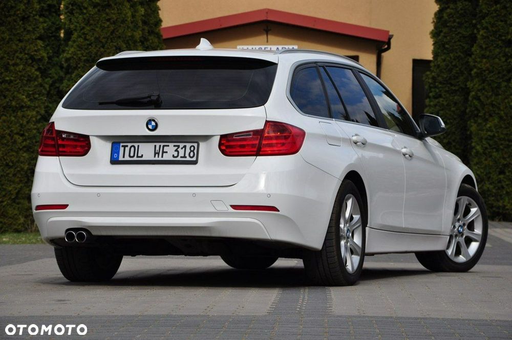 BMW Seria 3 330d xDrive Blue Performance Luxury Line - 16