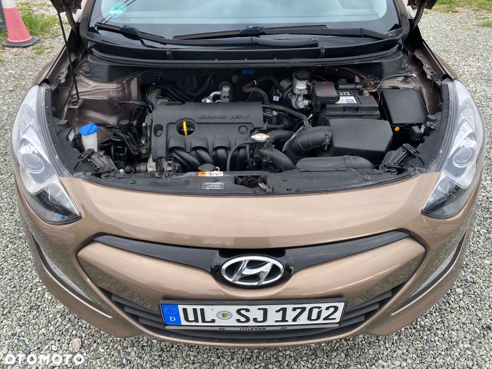 Hyundai i30 1.4 Fifa World Cup Edition - 18