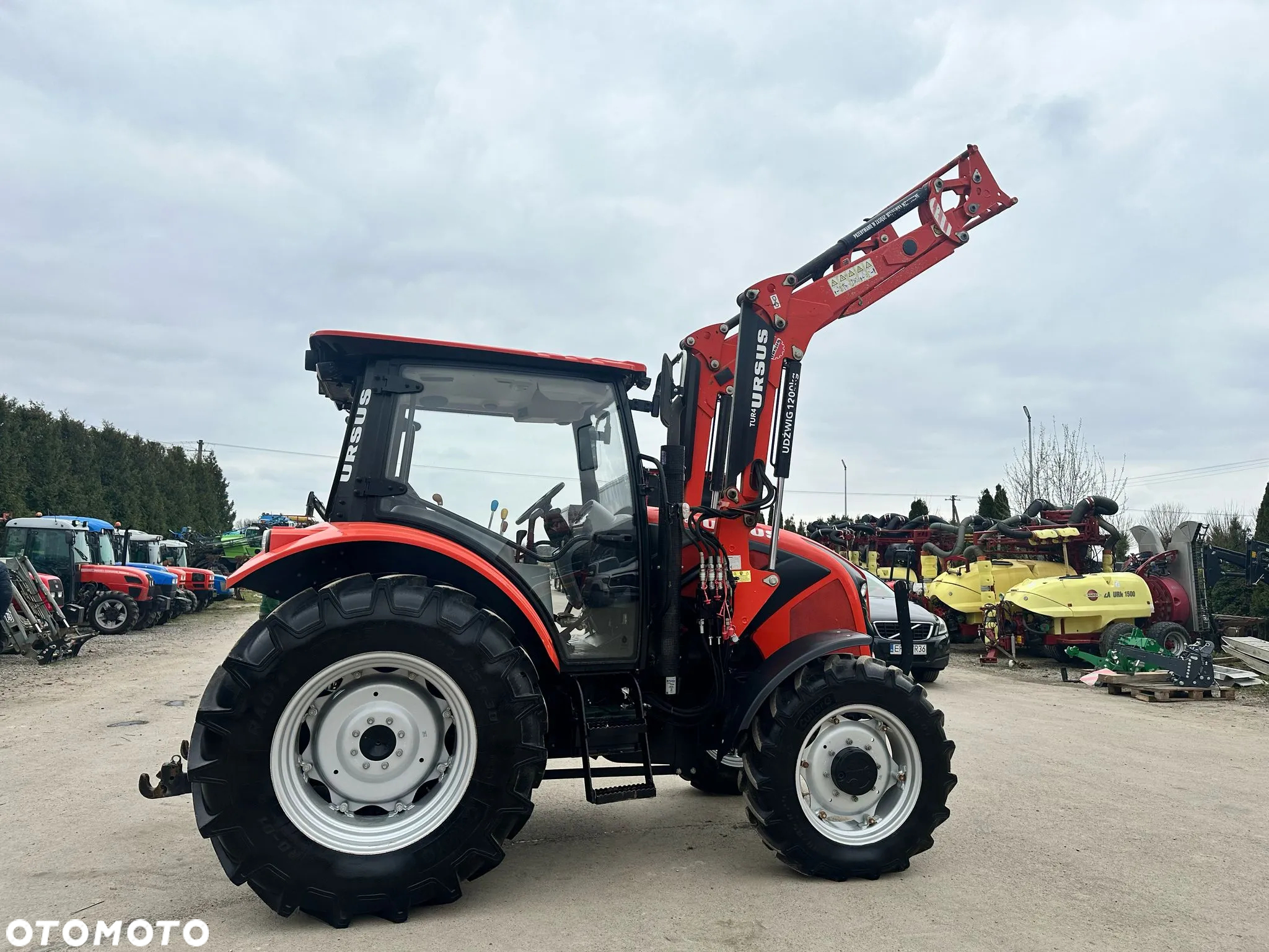 Ursus C - 380 + Ładowacz - 8