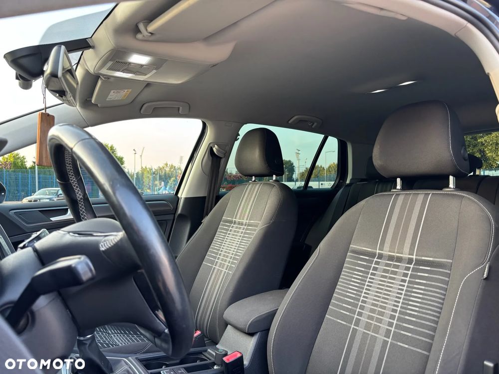 Volkswagen Golf 1.6 TDI BlueMotion Technology Lounge - 26