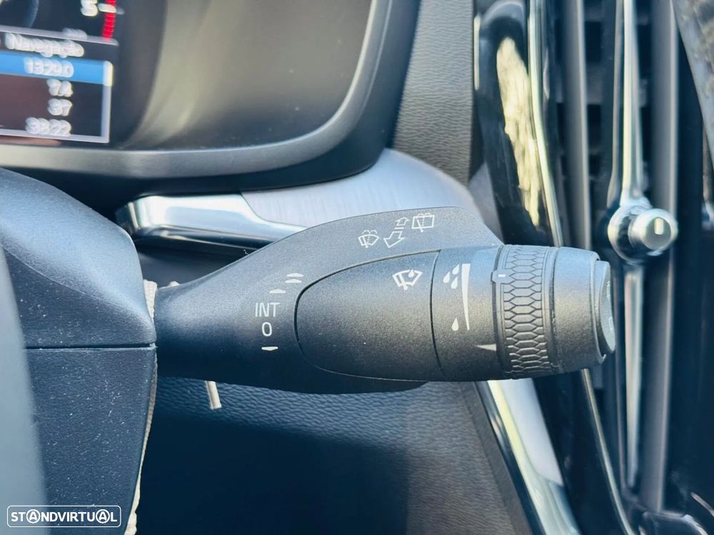 Volvo V60 2.0 D3 Inscription - 26