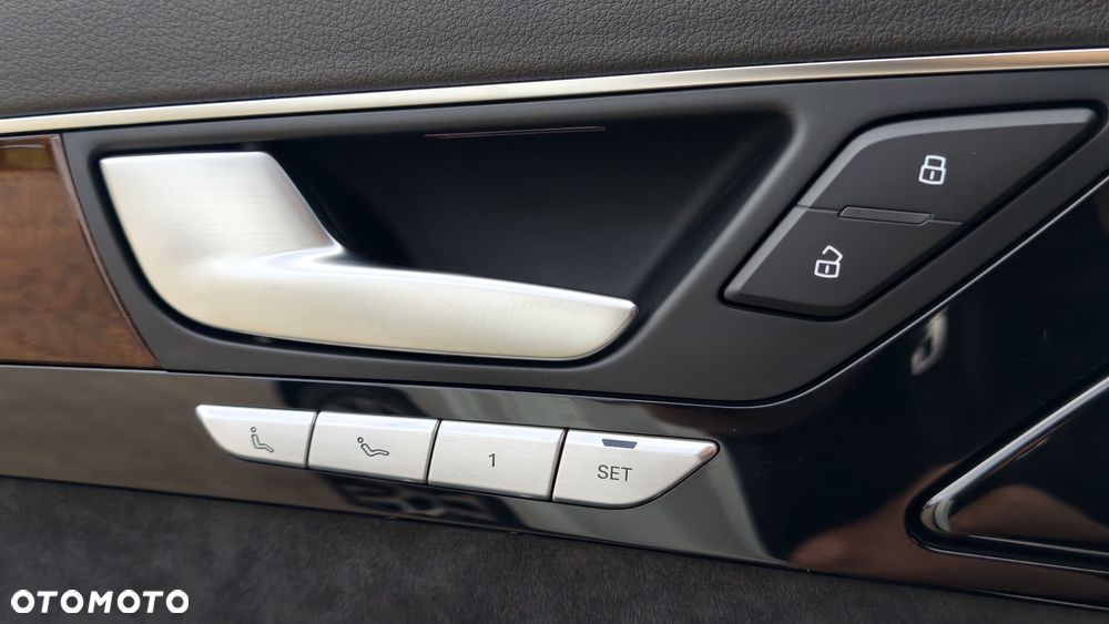 Audi A8 4.0 TFSI Quattro tiptronic - 12