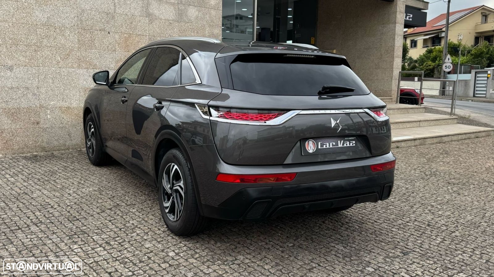 DS DS7 Crossback 1.5 BlueHDi Be Chic EAT8 - 8