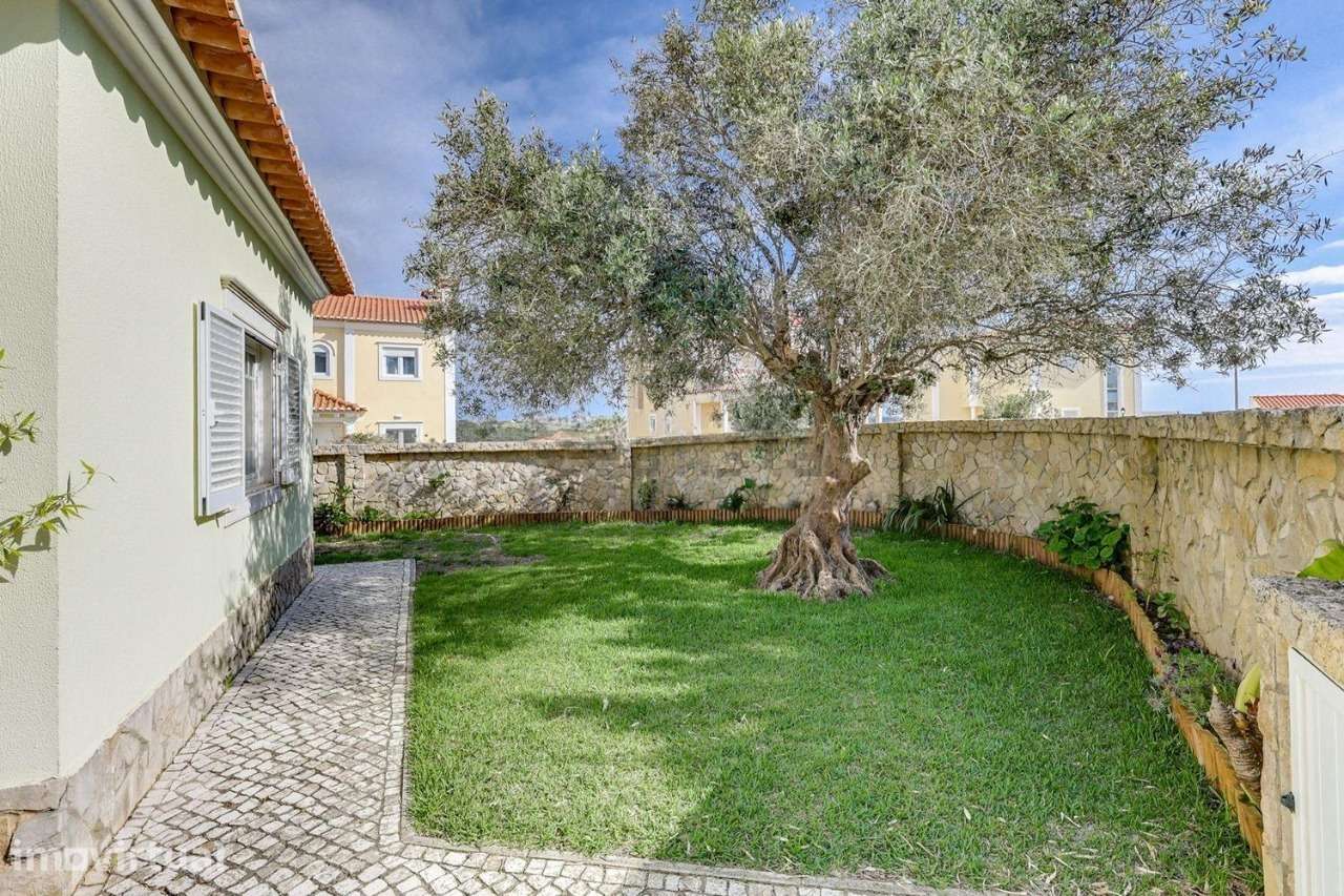 Ericeira - Moradia T4 isolada com jardim e garagem - Grande imagem: 5/31