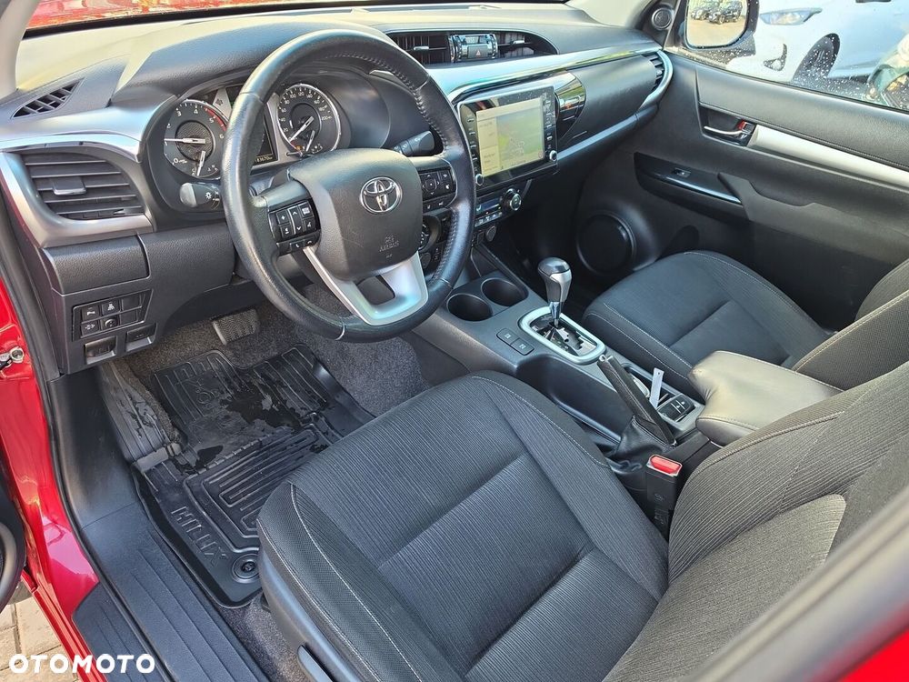 Toyota Hilux 2.8 D-4D Double Cab SR5 4x4 - 12