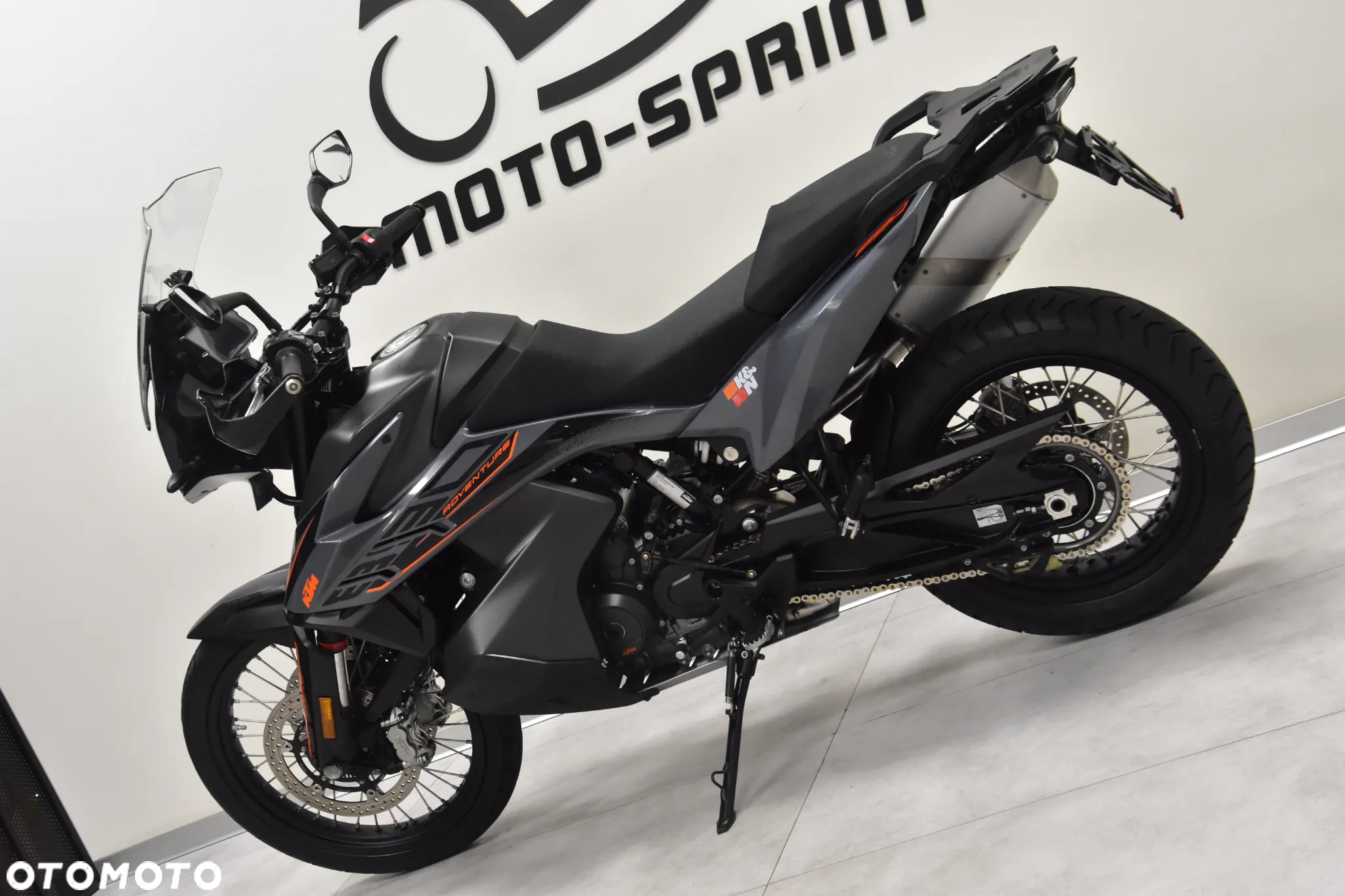 KTM Adventure - 10