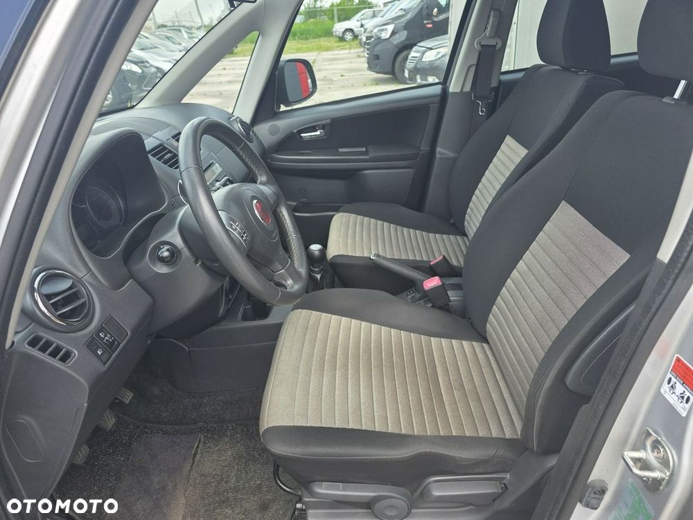 Fiat Sedici - 16