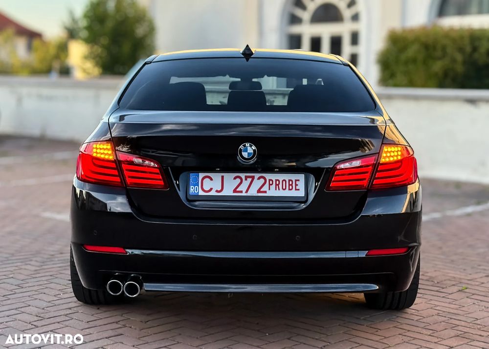 BMW Seria 5 520d Aut. - 11