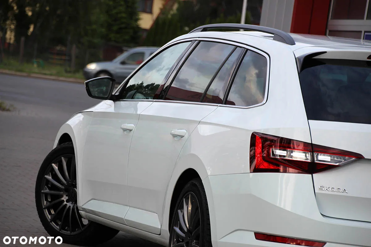 Skoda Superb Combi 2.0 TDI Style - 17