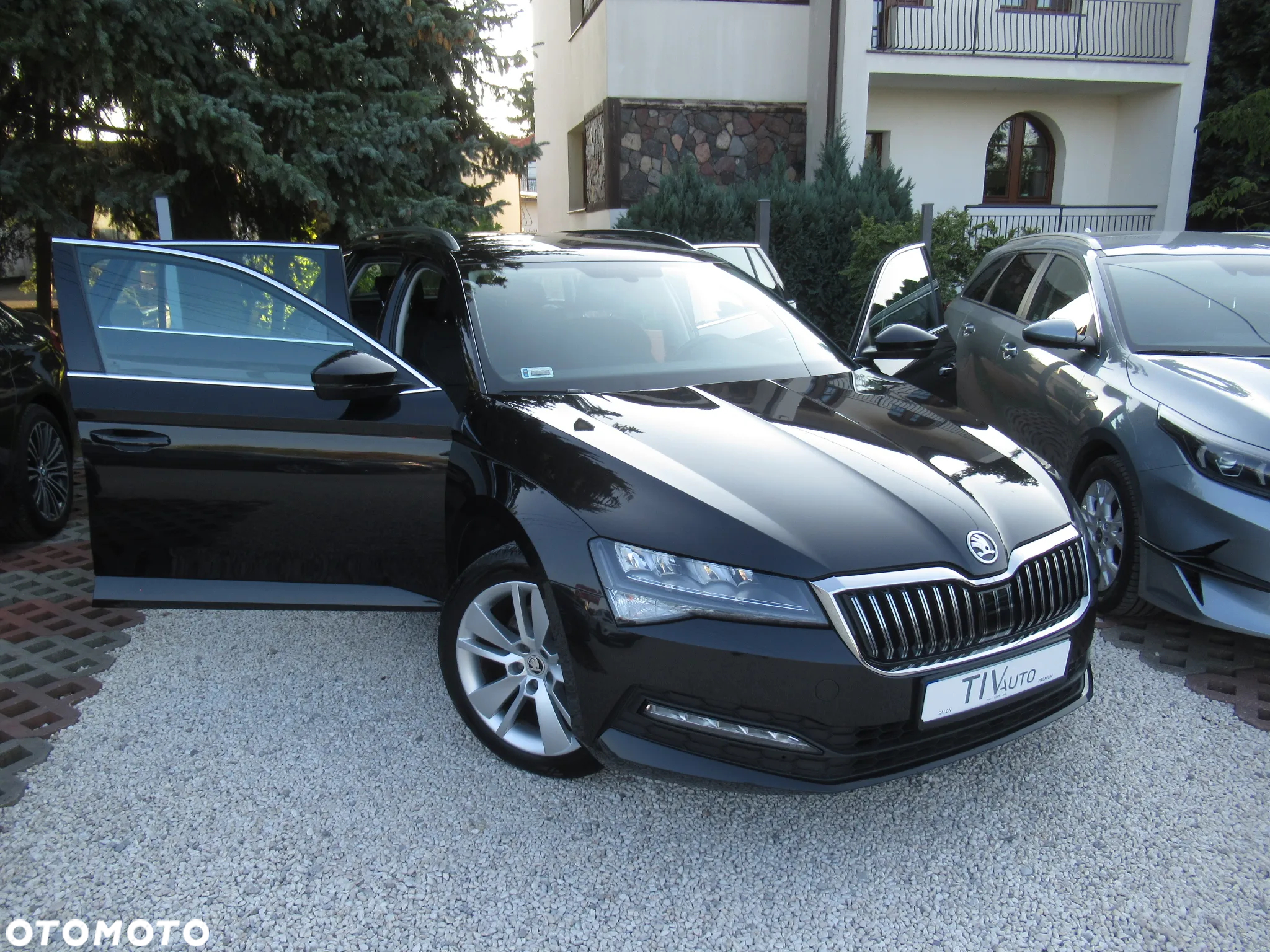 Skoda Superb 2.0 TSI Ambition DSG - 40