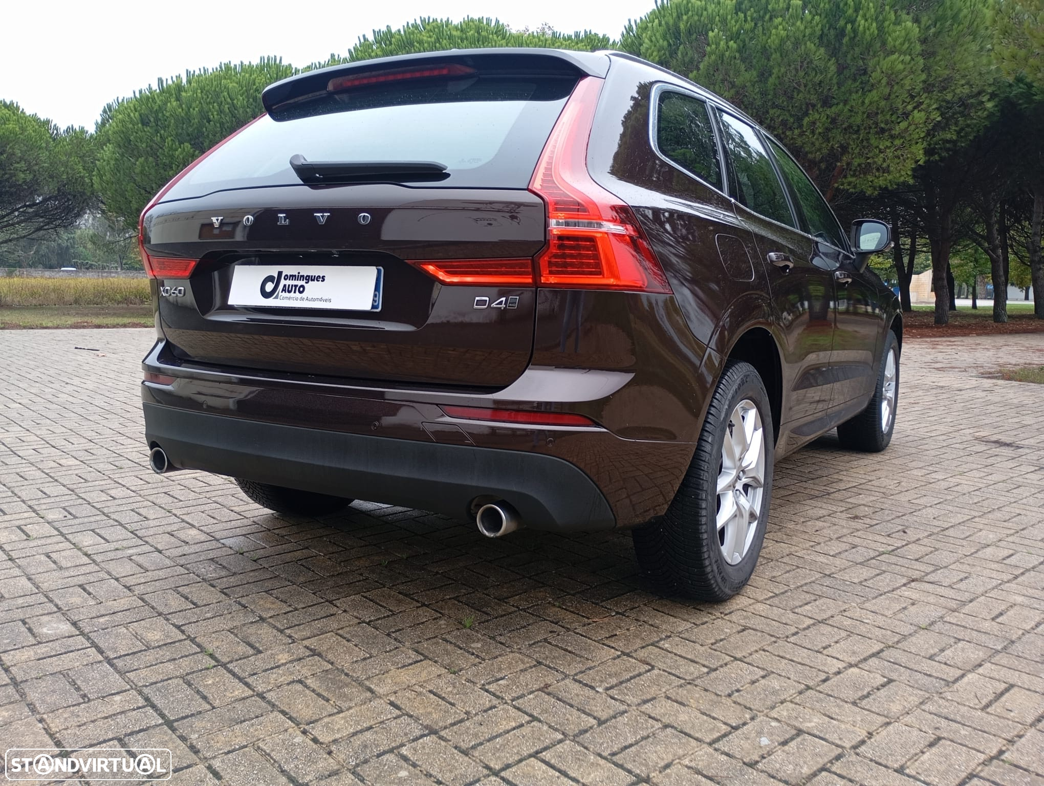 Volvo XC 60 2.0 D4 Momentum AWD Geartronic - 7