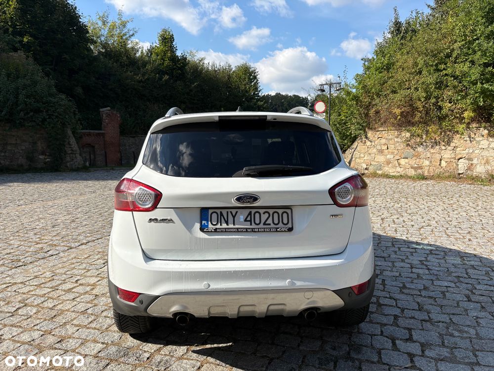 Ford Kuga - 10
