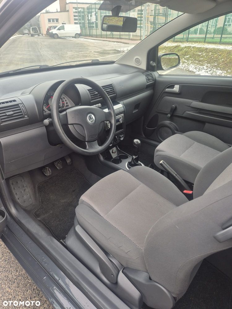 Volkswagen Fox - 5