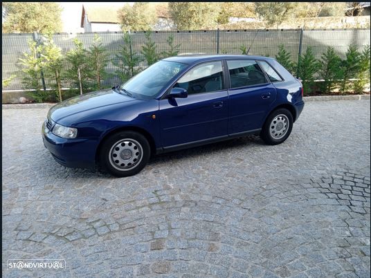 Audi A3 1.9 TDI Attraction - 4