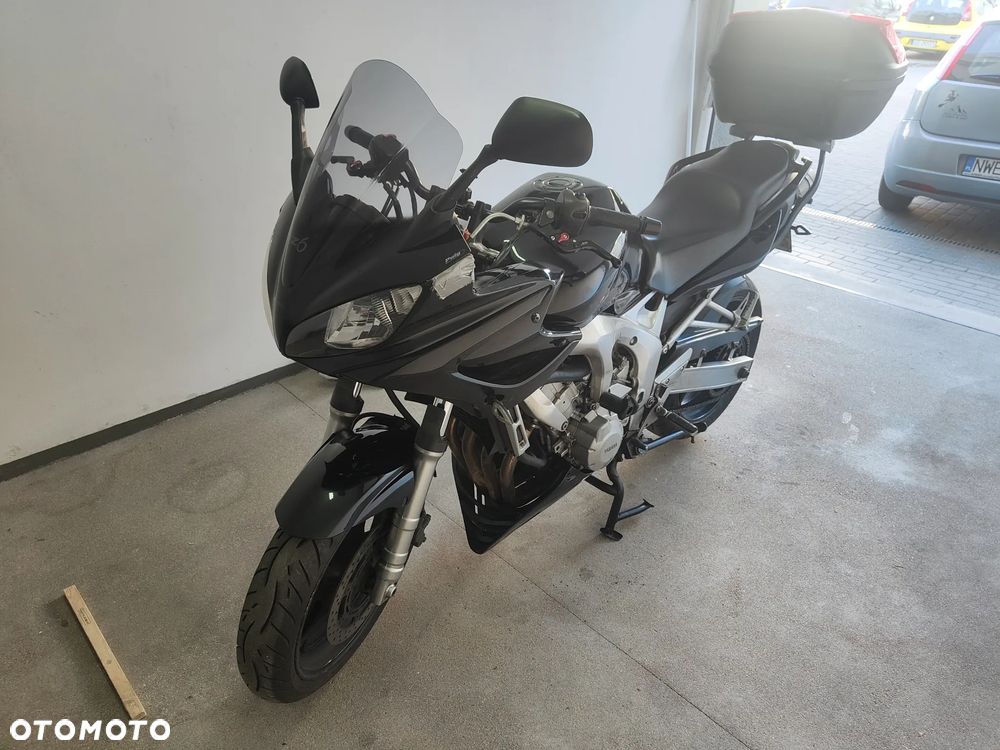 Yamaha FZ6 - 3