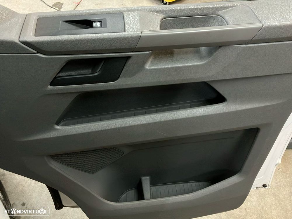 VW Transporter 2.0 TDI L1H1 - 20